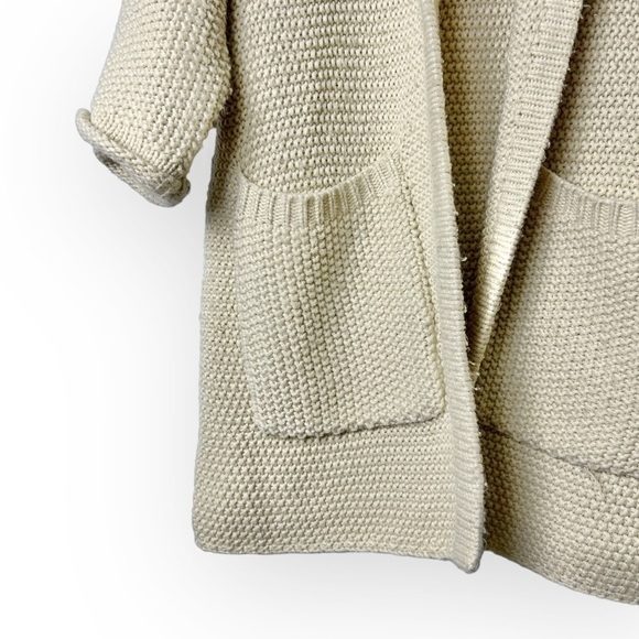 The Skinny x Jillian Harris O/S Chunky Knit
Oversized Slouchy Erinn Cardigan - Picture 7 of 10